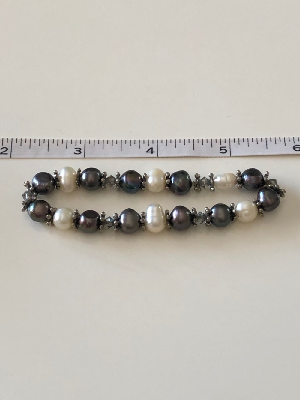 Women's Handmade Pearl and Black Bead Stretch Bracelet